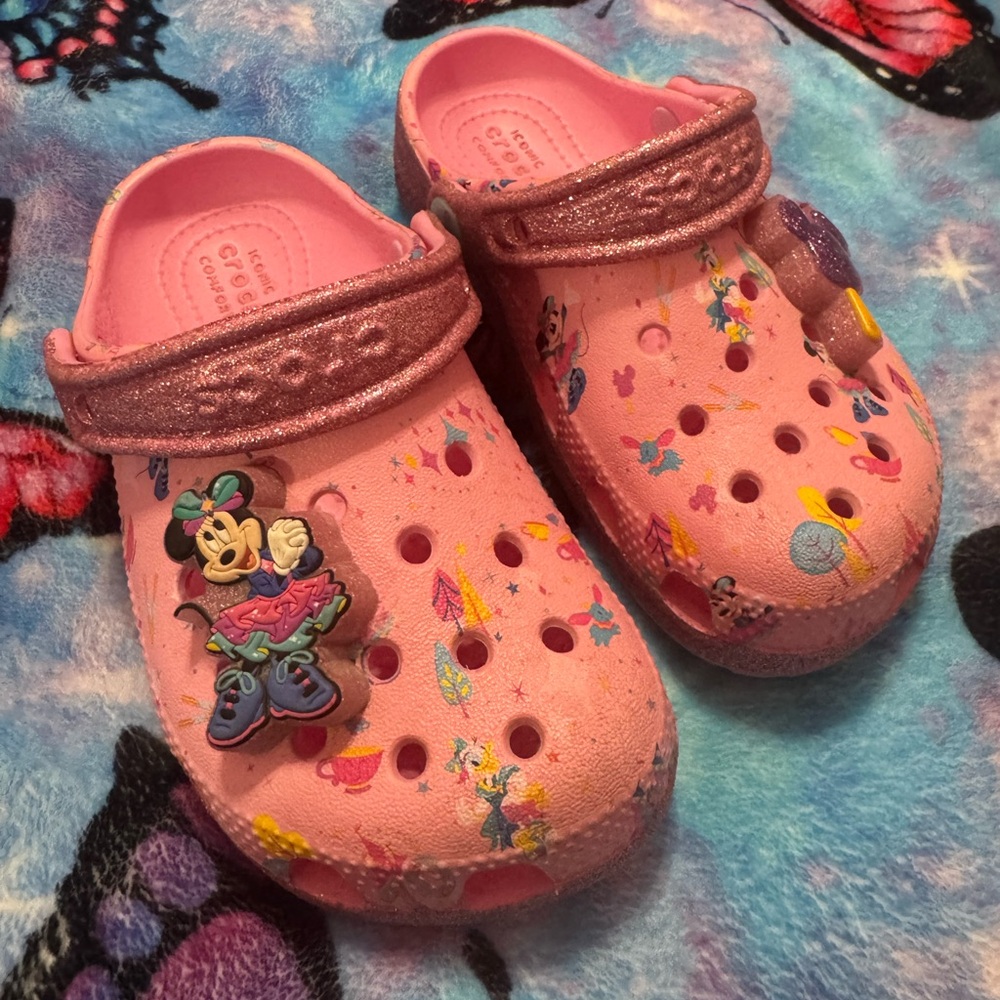 Disneyland 70th Celebration Minnie Mouse Crocs Toddler Youth Size 10